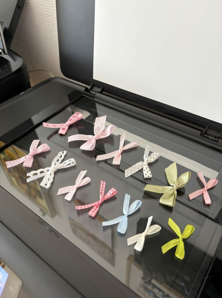 photo du scan des rubans pour la planche "the bow collection"